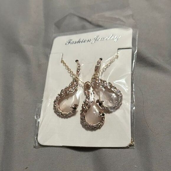 Fashion Jewelry Rose Gold Colored Necklaces - Mickey/Minnie Mouse & Peacock - Picture 3 of 4
